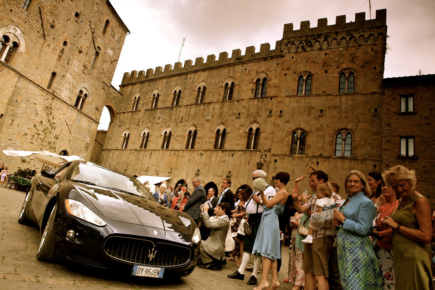 italy-bridal-car